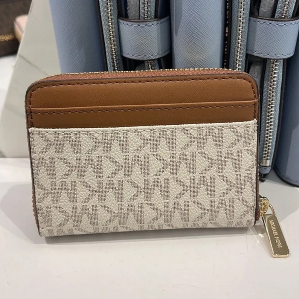 Michael Kors Jet Set Travel Medium Zip Around Card Case Vanilla